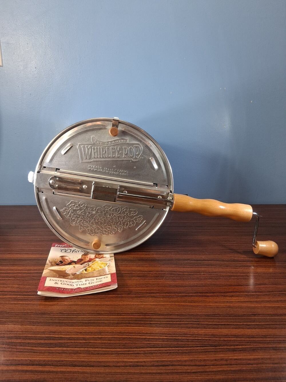 The Genuine Whirley Pop Stovetop Popcorn Popper Machine Maker Wood Handle Fun